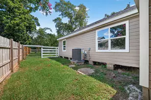 106 S 9th St, Houston, TX 77562 - Photo 41