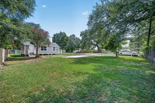 106 S 9th St, Houston, TX 77562 - Photo 47