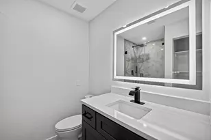 106 S 9th St, Houston, TX 77562 - Photo 33