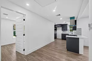 106 S 9th St, Houston, TX 77562 - Photo 17