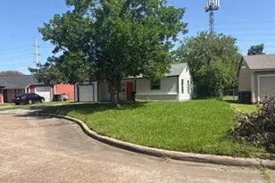 5727 Rue St, Houston, TX 77033 - Photo 3