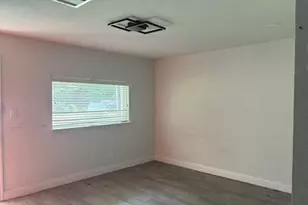 5727 Rue St, Houston, TX 77033 - Photo 11