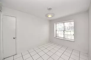 17105 Beaver Springs Dr Dr, Houston, TX 77090 - Photo 29