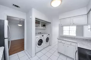 17105 Beaver Springs Dr Dr, Houston, TX 77090 - Photo 7
