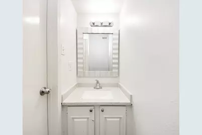 17105 Beaver Springs Dr Drive #9, Houston, TX 77090 - Photo 19