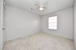 17105 Beaver Springs Dr Dr, Houston, TX 77090 - Photo 43
