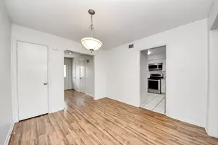 17105 Beaver Springs Dr Dr, Houston, TX 77090 - Photo 15