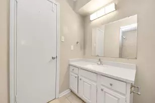 17105 Beaver Springs Dr Dr, Houston, TX 77090 - Photo 39