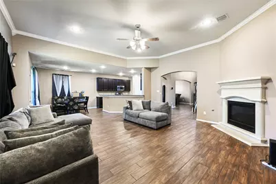 4406 Clara Rose Lane, Katy, TX 77449 - Photo 9