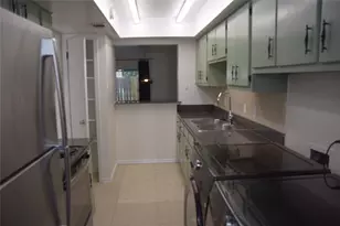 7827 Leonora St, Houston, TX 77061 - Photo 5