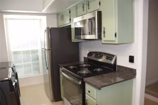 7827 Leonora St, Houston, TX 77061 - Photo 9