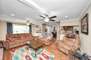 902 Old Mill Ln, Houston, TX 77073 - Photo 9