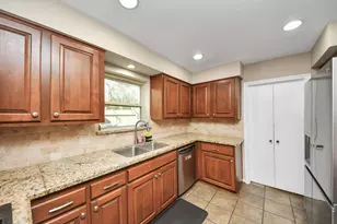 902 Old Mill Ln, Houston, TX 77073 - Photo 15