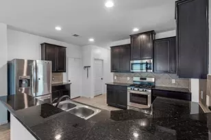 9207 Chloe Dr, Houston, TX 77044 - Photo 9