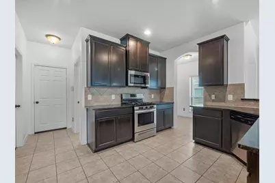 9207 Chloe Drive, Houston, TX 77044 - Photo 11