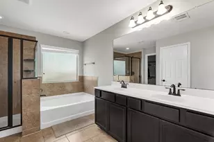 9207 Chloe Dr, Houston, TX 77044 - Photo 19