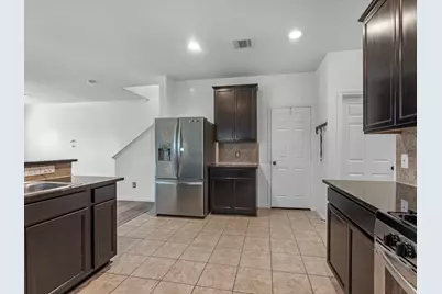 9207 Chloe Drive, Houston, TX 77044 - Photo 11