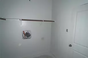 229 Orchard Laurel Dr, Alvin, TX 77511 - Photo 13