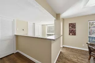 7575 Katy Fwy, Houston, TX 77024 - Photo 33