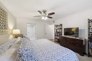 7575 Katy Fwy, Houston, TX 77024 - Photo 19