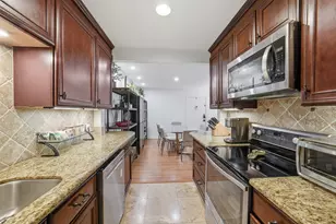 7575 Katy Fwy, Houston, TX 77024 - Photo 13