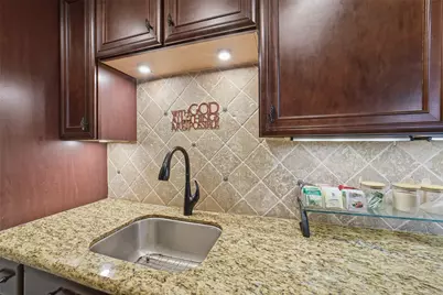 7575 Katy Fwy #89, Houston, TX 77024 - Photo 15