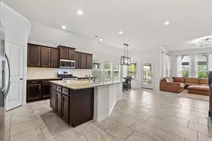 328 Woodway Dr, League City, TX 77573 - Photo 9