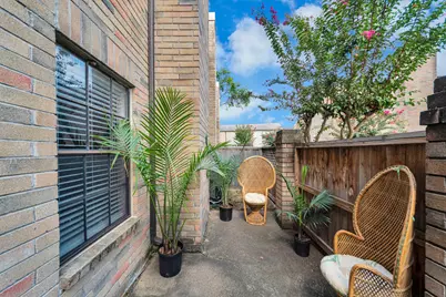 9850 Pagewood Lane #1304, Houston, TX 77042 - Photo 15
