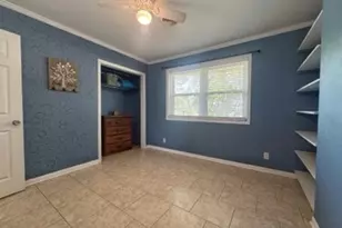 509 Light St, Anahuac, TX 77514 - Photo 15