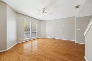 1730 Bevis St, Houston, TX 77008 - Photo 7