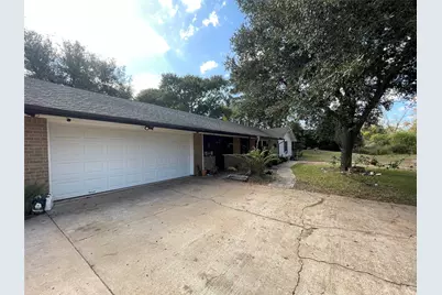 1635 W Galveston Street, Hempstead, TX 77445 - Photo 9
