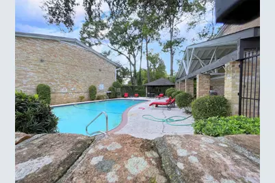 1801 Stoney Brook Drive #106, Houston, TX 77063 - Photo 27