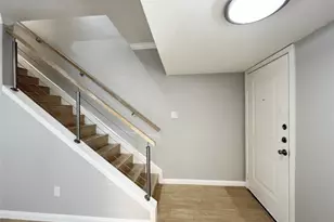 1801 Stoney Brook Dr, Houston, TX 77063 - Photo 11