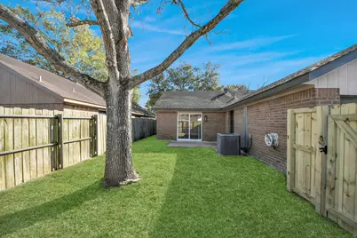 3305 Avenue R, Rosenberg, TX 77471 - Photo 19