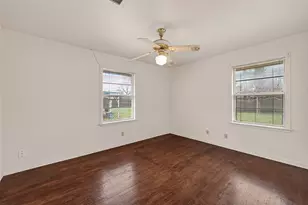 10814 Moonlight Dr, Houston, TX 77096 - Photo 11