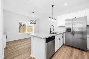 2018 Hampton St, Houston, TX 77088 - Photo 11