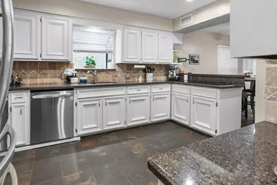 4505 Country Club View, Baytown, TX 77521 - Photo 17