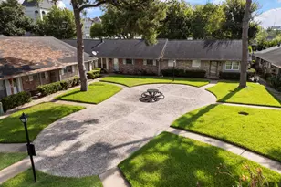 1016 E Tri Oaks Ln Unit 45 Ln, Houston, TX 77043 - Photo 25