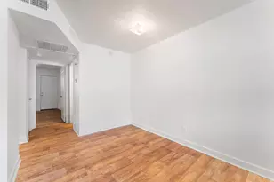 1016 E Tri Oaks Ln Unit 45 Ln, Houston, TX 77043 - Photo 15