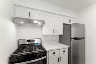 1016 E Tri Oaks Ln Unit 45 Ln, Houston, TX 77043 - Photo 11