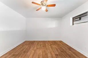 1016 E Tri Oaks Ln Unit 45 Ln, Houston, TX 77043 - Photo 21