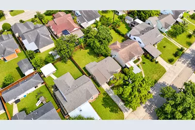 7543 Satsuma Street, Houston, TX 77023 - Photo 31