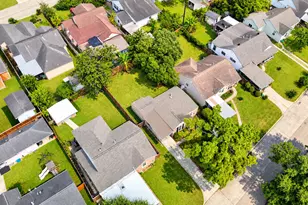 7543 Satsuma St, Houston, TX 77023 - Photo 31