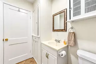 7543 Satsuma St, Houston, TX 77023 - Photo 19