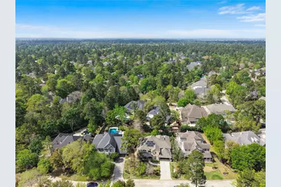 15 Heather Bank Place, The Woodlands, TX 77382 - Photo 39