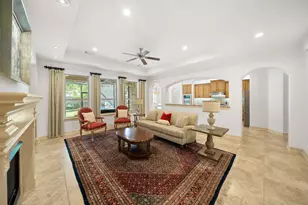 15 Heather Bank Pl, The Woodlands, TX 77382 - Photo 11