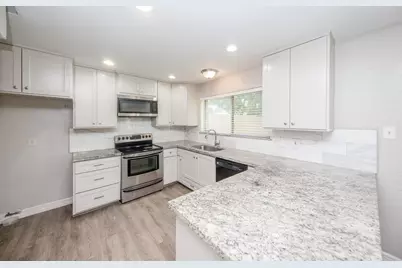 16418 Blackhawk Boulevard, Friendswood, TX 77546 - Photo 7
