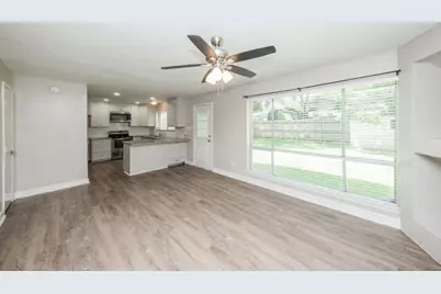 16418 Blackhawk Boulevard, Friendswood, TX 77546 - Photo 13