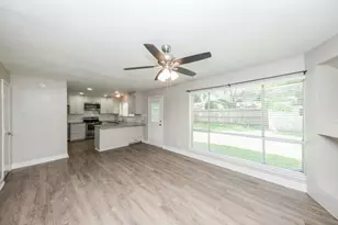 16418 Blackhawk Blvd, Friendswood, TX 77546 - Photo 13