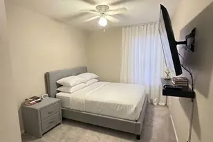 1306 Reedpoint Dr, Houston, TX 77090 - Photo 7